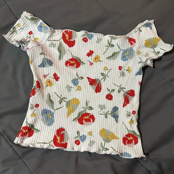 ZARA floral off shoulder shirt - Picture 2 of 4